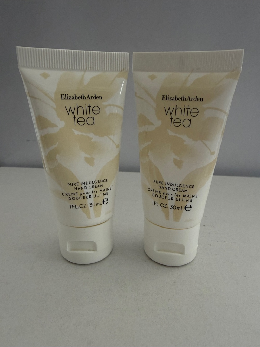 Elizabeth Arden White Tea Hand Cream Duo - White & Cream Tubes